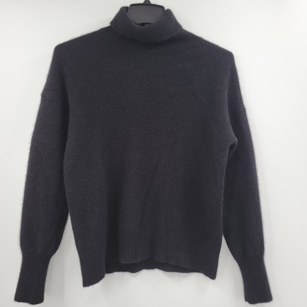 Theory Drop Shoulder Cashmere Turtle neck Sweater size L